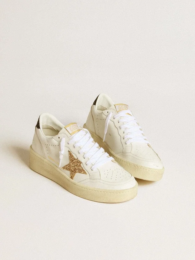 Women’s Ball Star in white leather with gold glitter star and black glitter heel tab