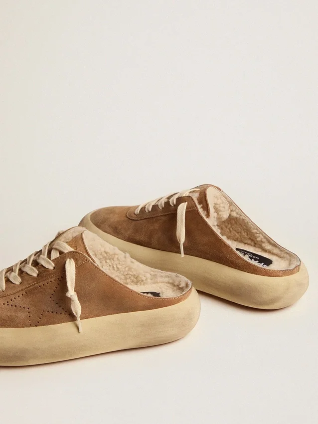 Women's Space-Star Sabot shoes in tobacco-colored suede with shearling lining
