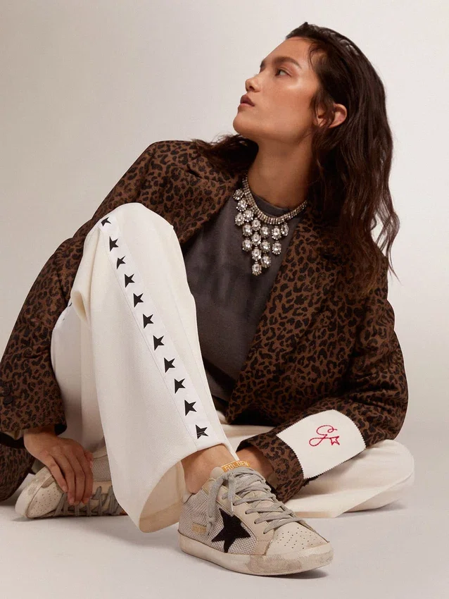 Women's Super-Star in leather with black star